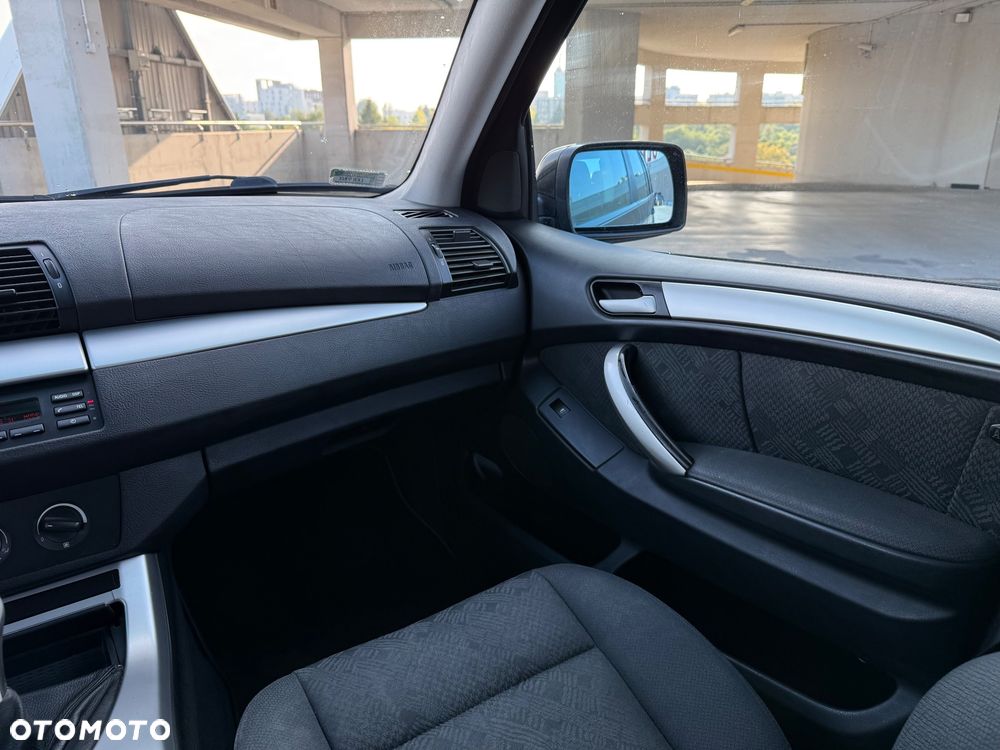 BMW X5 3.0 i - 13