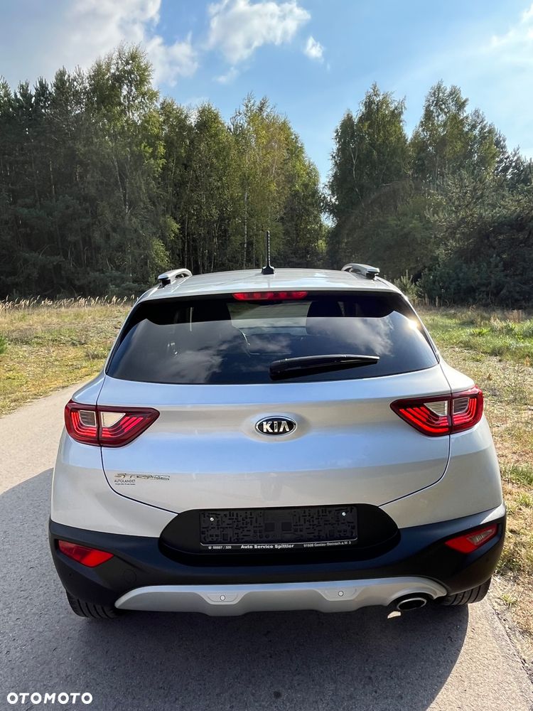 Kia Stonic 1.4 L - 13