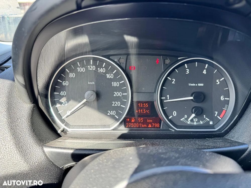 BMW Seria 1 120i - 6