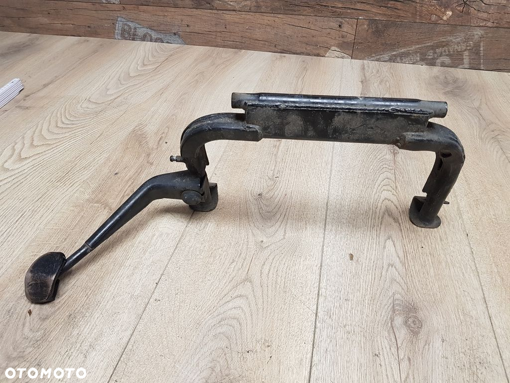 Stopka centralna Sym GTS 250 - 6