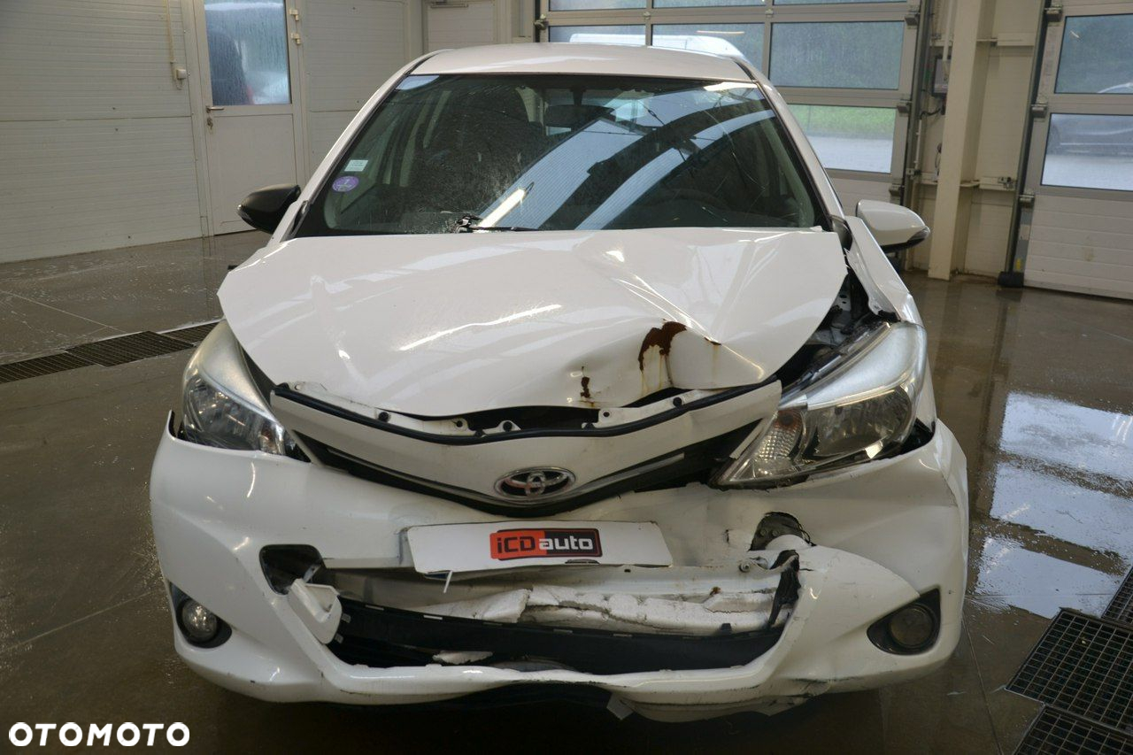 Toyota Yaris - 2