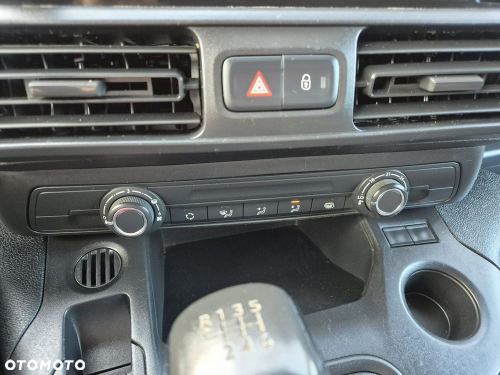 Opel Combo - 28