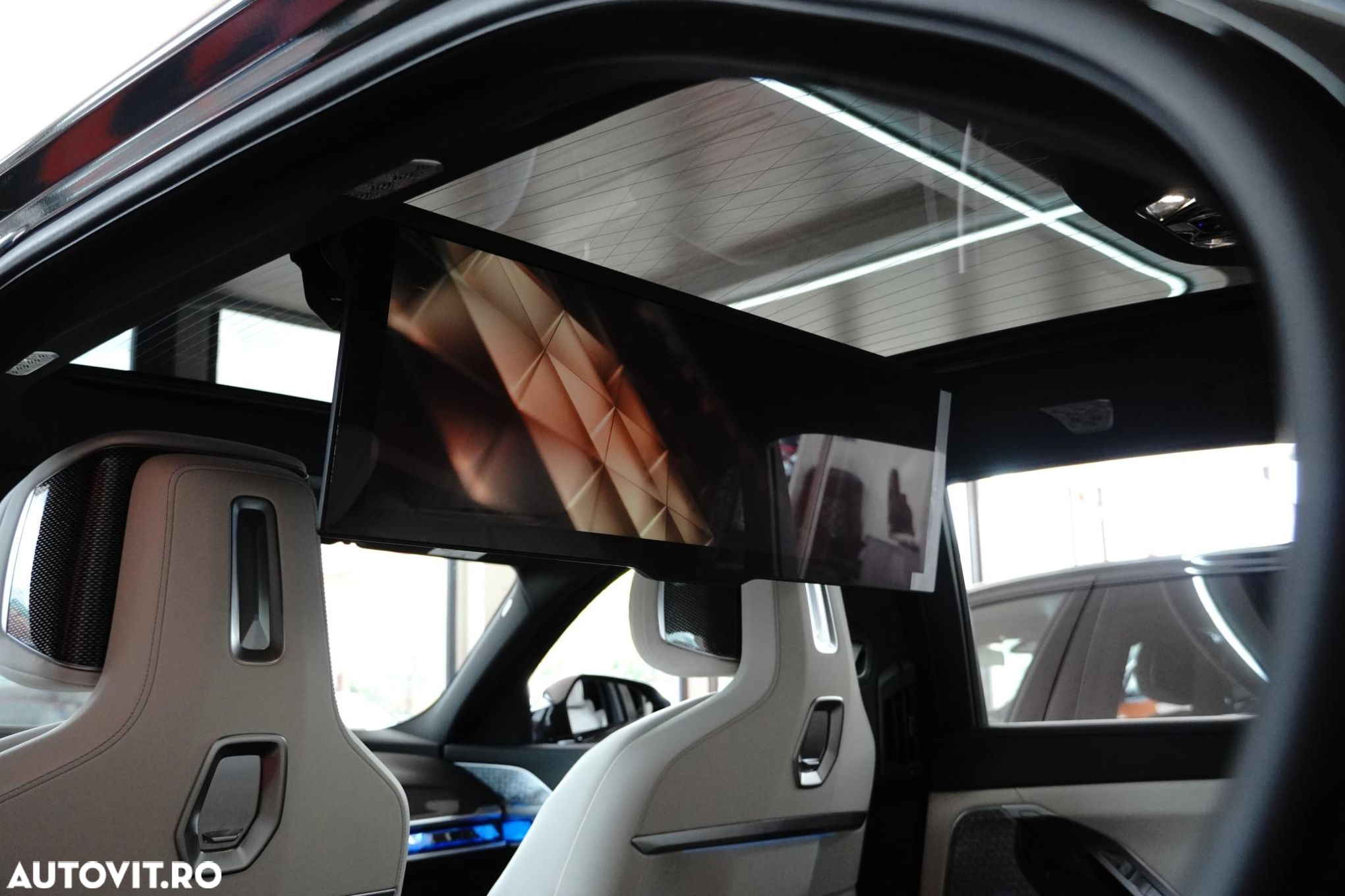 BMW Seria 7 - 32