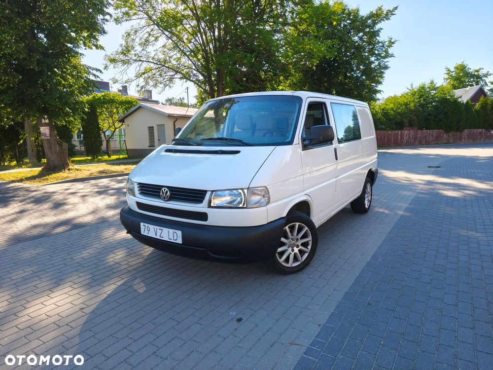 Volkswagen Transporter - 1