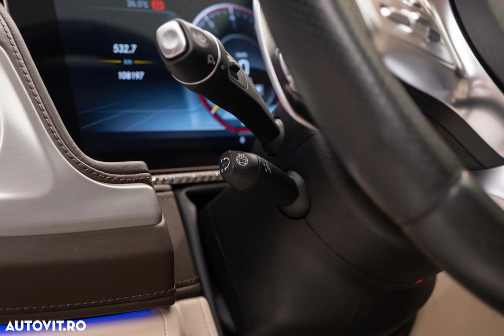 Mercedes-Benz G AMG 63 AMG Speedshift 9G-TRONIC - 37