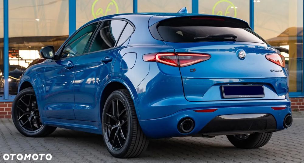 Alfa Romeo Stelvio 2.0 Turbo Veloce Q4 - 1