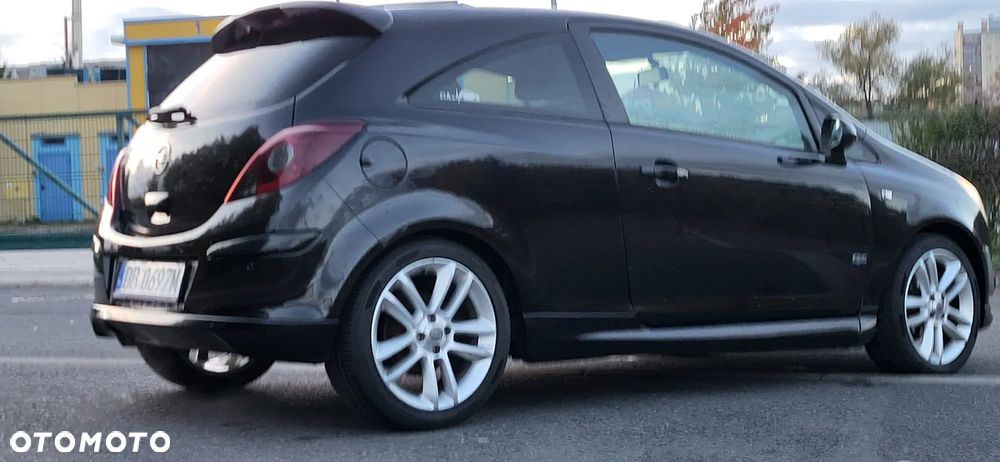 Opel Corsa 1.4 16V Sport - 12