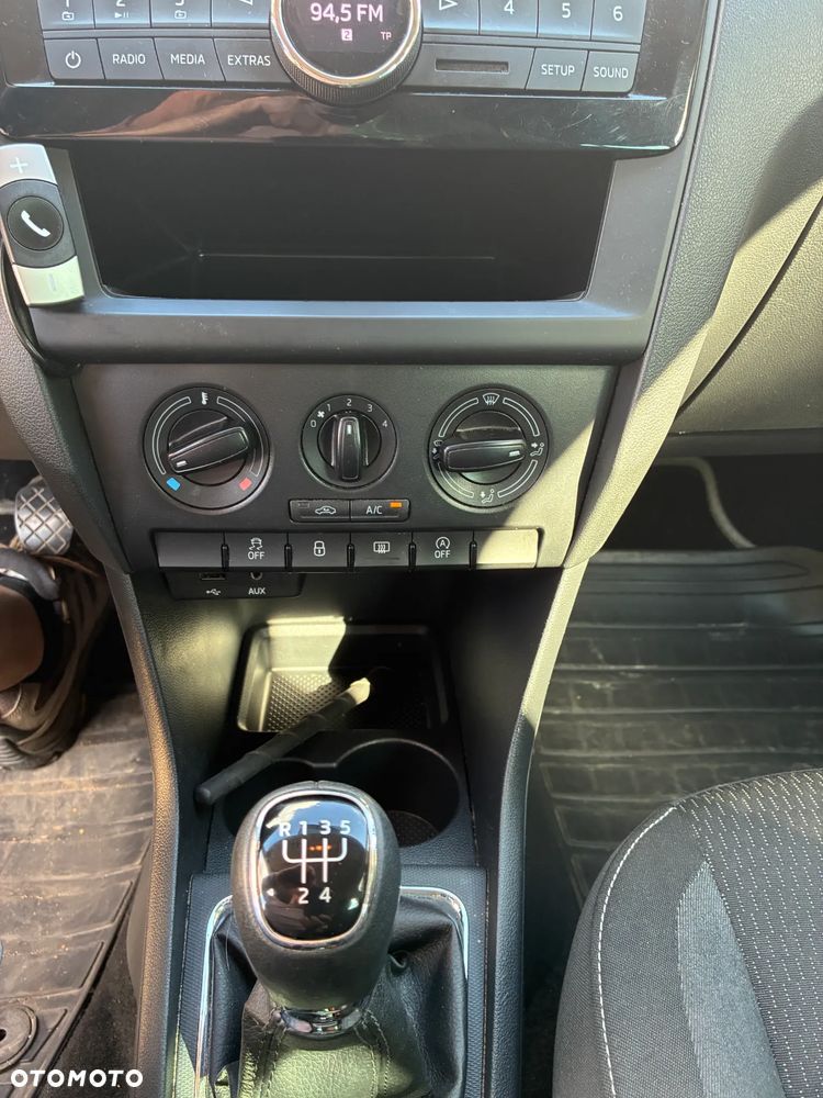 Skoda RAPID 1.2 TSI Ambition - 11
