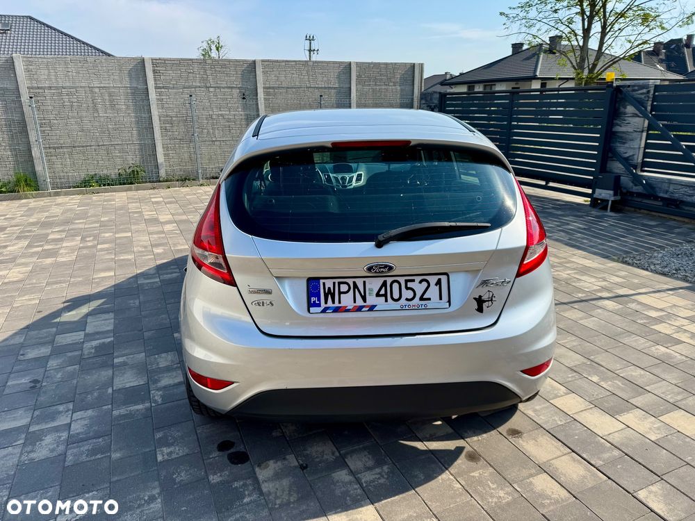 Ford Fiesta - 15