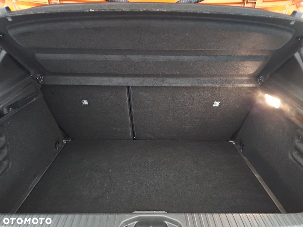 Renault Clio 1.0 TCe Evolution - 26