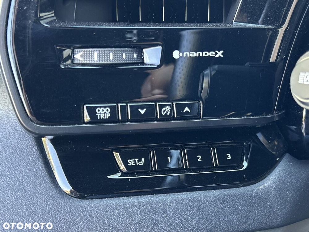 Lexus RX - 22
