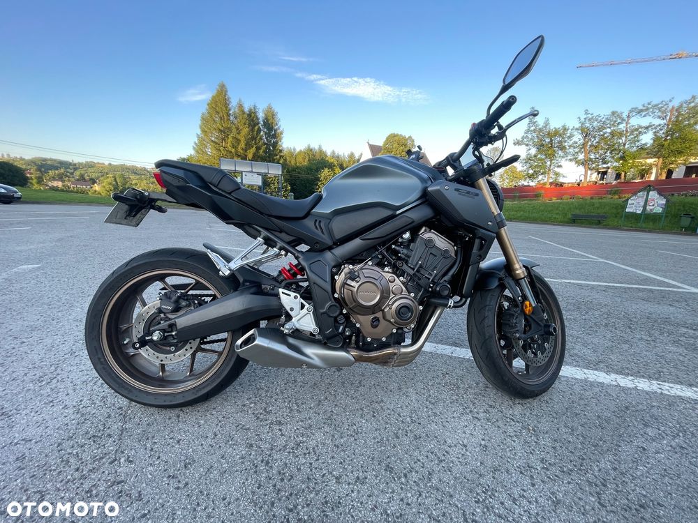 Honda CB - 8