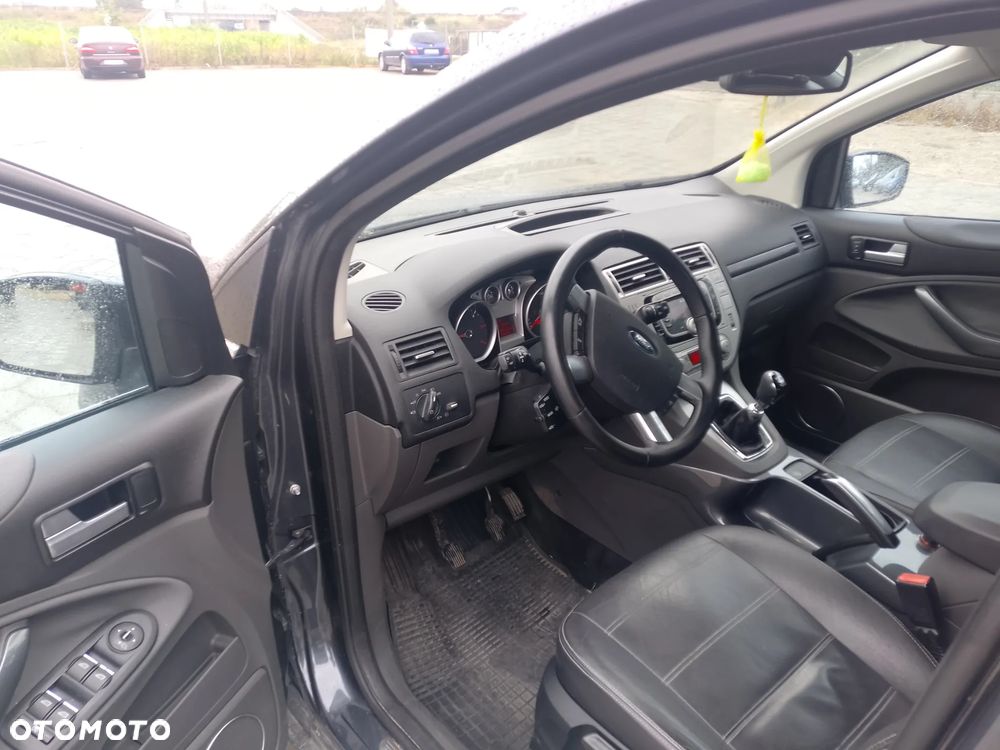 Ford Kuga 2.0 TDCi Titanium FWD - 6