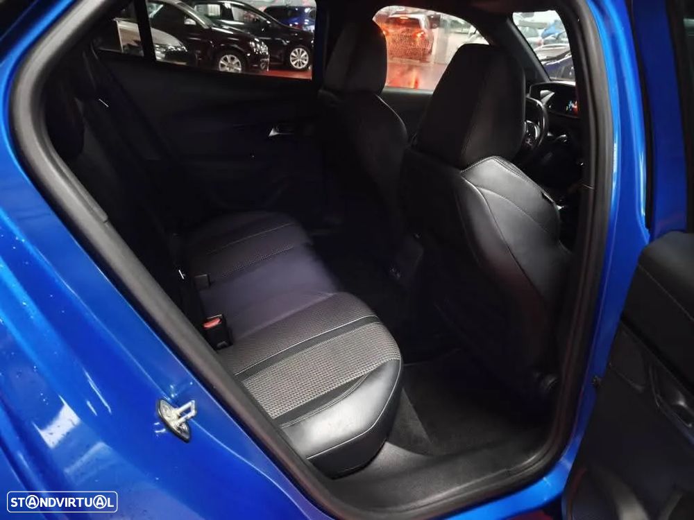 Peugeot e-2008 50 kWh GT Line - 30