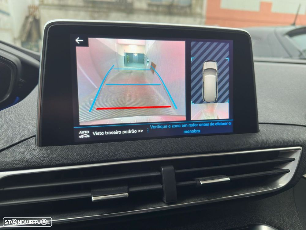 Peugeot 5008 1.2 PureTech Allure EAT6 - 23