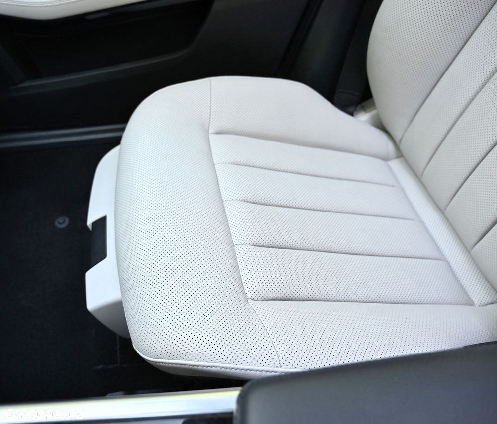 Mercedes-Benz Klasa E 500 4-Matic Avantgarde - 38