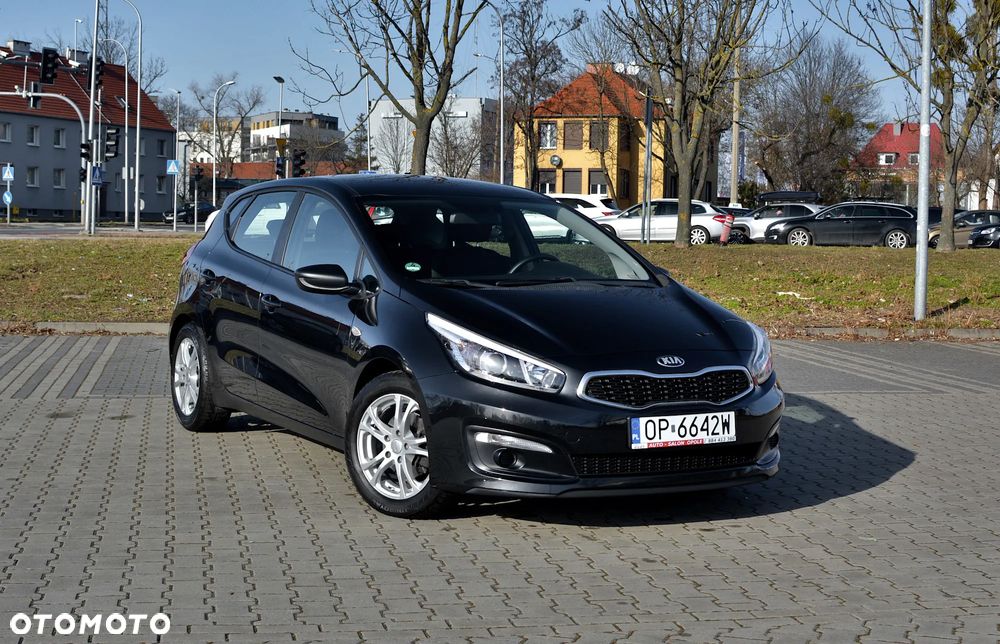Kia Ceed 1.6 GDI Edition 7 - 9