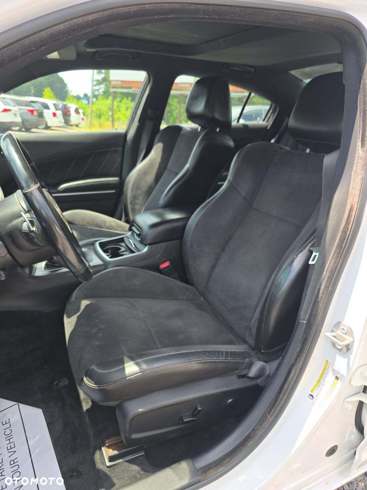Dodge Charger 3.6 GT - 5
