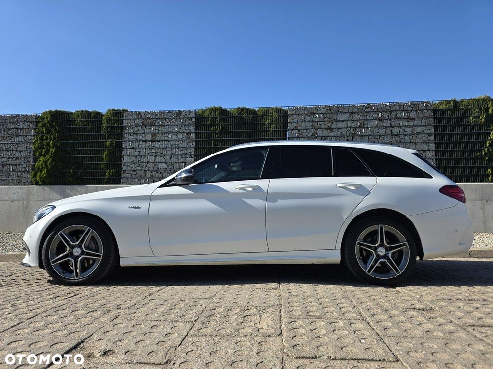 Mercedes-Benz Klasa C 220 d 4Matic 9G-TRONIC AMG Line - 27