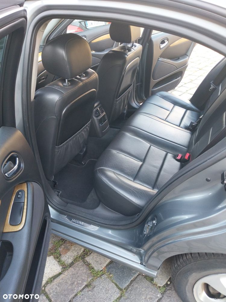 Jaguar S-Type 3.0 V6 Executive - 8