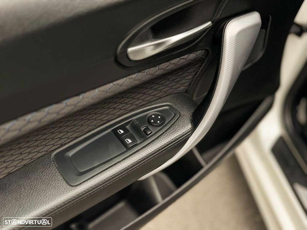 BMW 220 d Coupe Pack M - 29