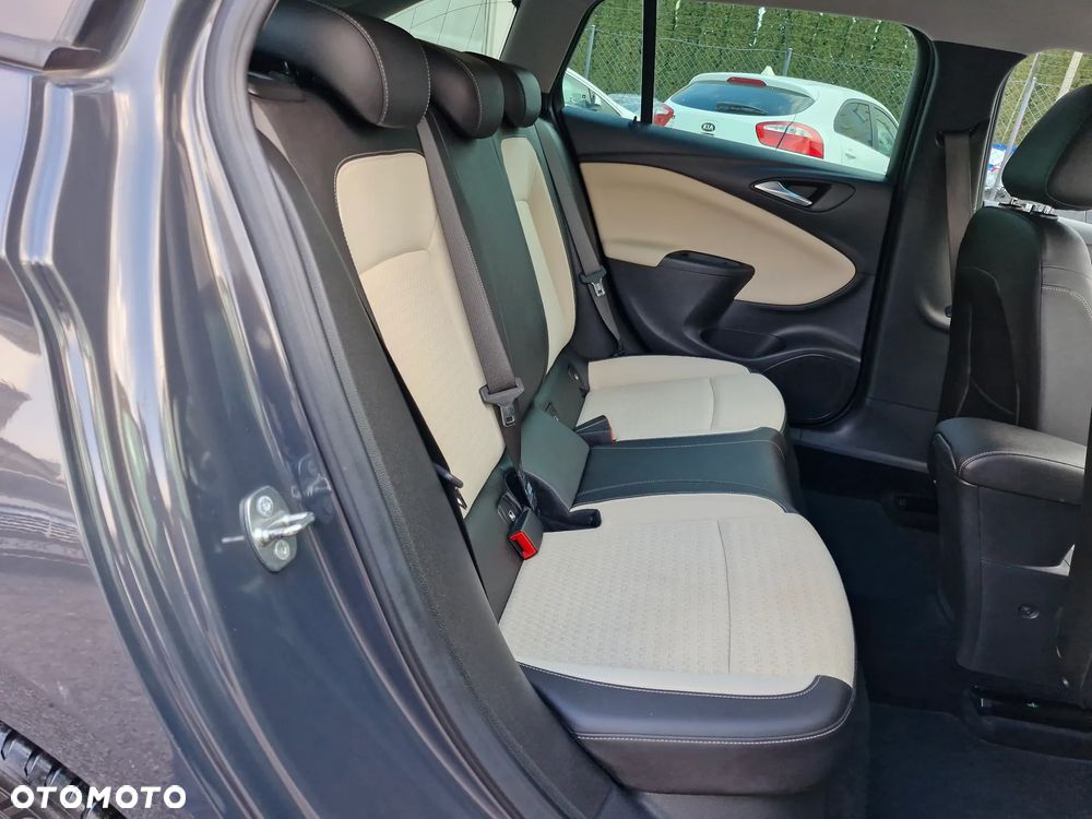 Opel Astra V 1.4 T Elite S&S - 17