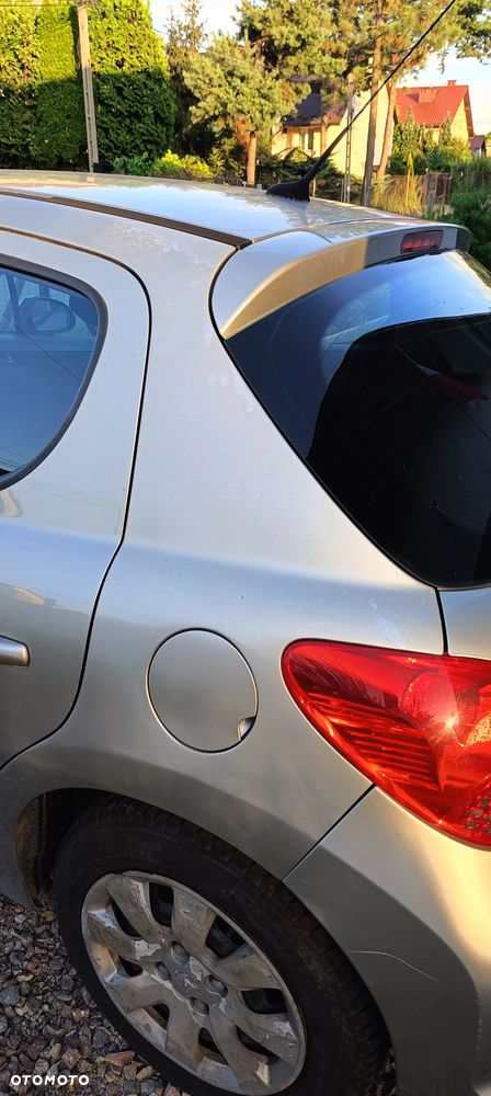 Peugeot 207 1.6 HDi - 22