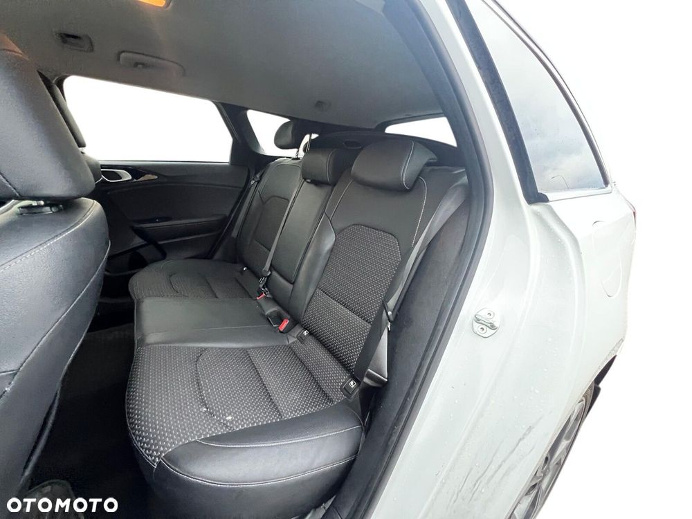 Kia Ceed 1.4 T-GDI GT-Line DCT - 13