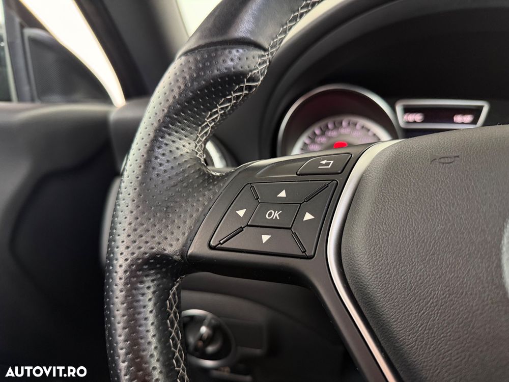 Mercedes-Benz CLA 180 UrbanStyle Edition - 20