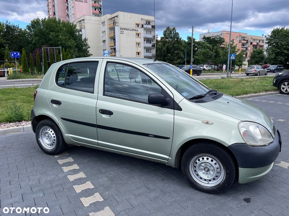 Toyota Yaris - 5