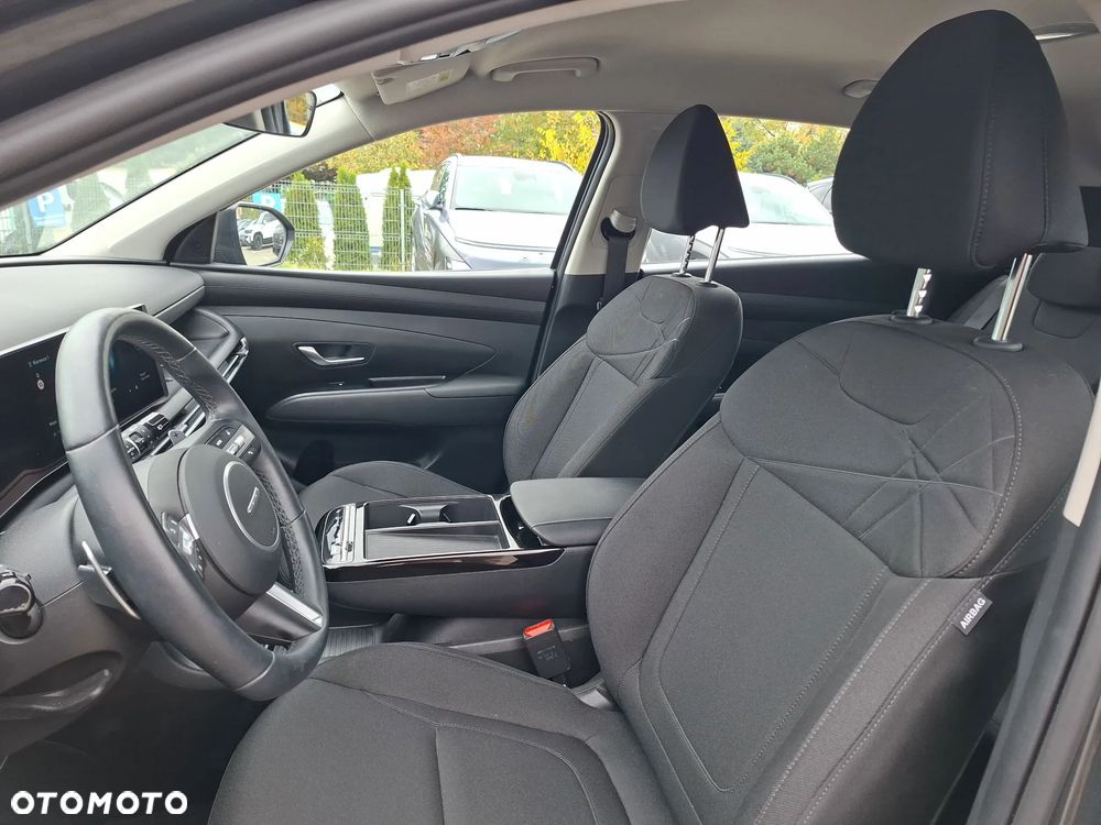 Hyundai Tucson 1.6 T-GDi HEV Modern 2WD - 11