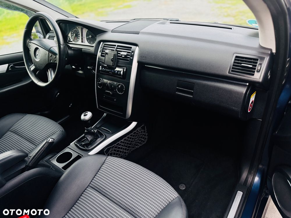 Mercedes-Benz Klasa B 200 Special Edition - 15