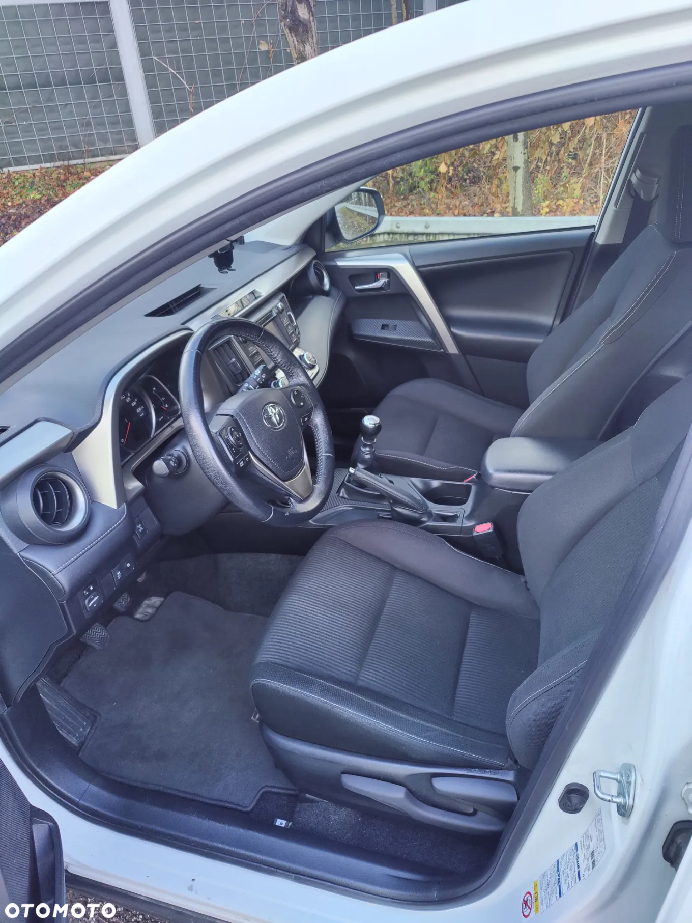 Toyota RAV4 2.2 D-4D Premium - 10