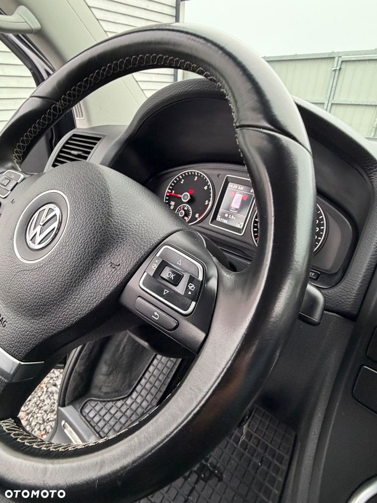 Volkswagen Multivan - 27