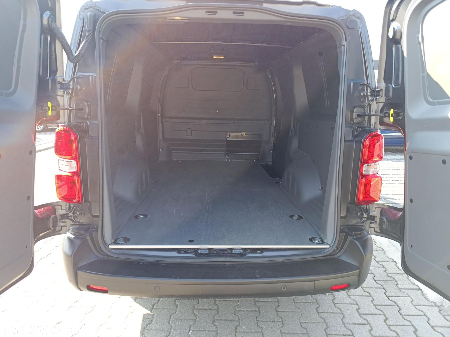 Toyota PROACE - 11