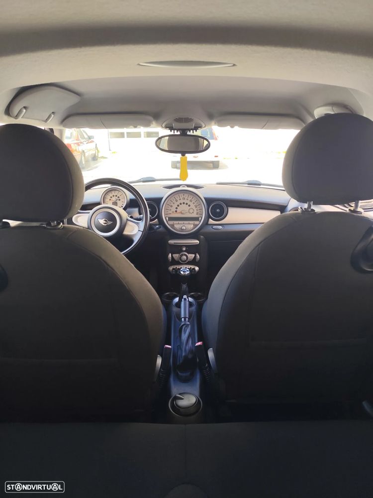 MINI 3 Portas One 1.4 - 7