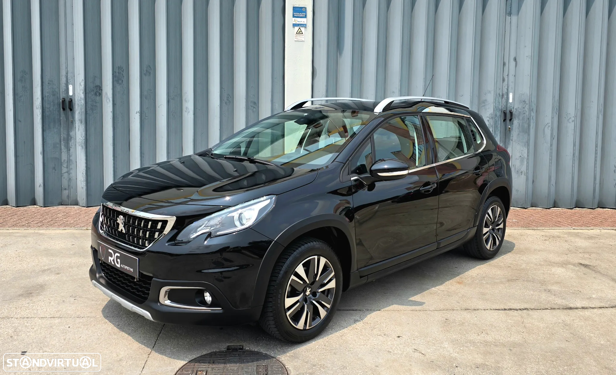 Peugeot 2008 1.2 PureTech Allure - 2