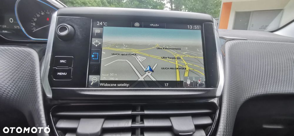 Peugeot 2008 1.2 Pure Tech Style S&S - 16