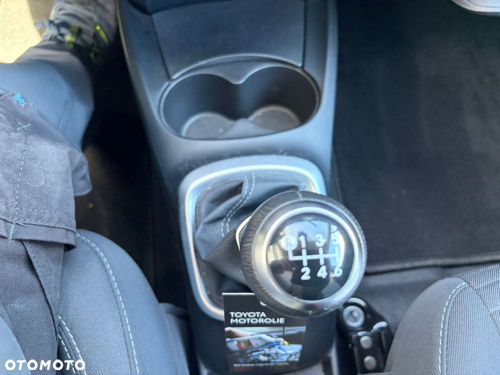 Toyota Yaris 1.5 Premium - 11