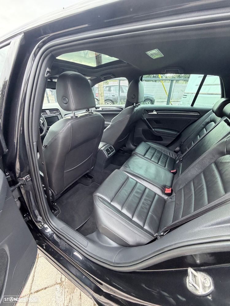 VW Golf 2.0 TDi GTD Pack DSG - 23