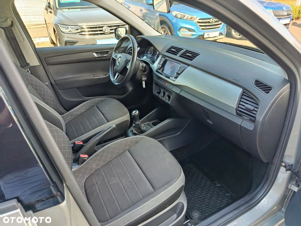 Skoda Fabia - 6