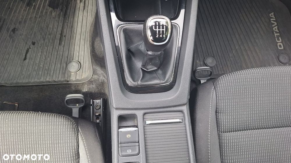 Skoda Octavia 1.5 TSI ACT Ambition - 11