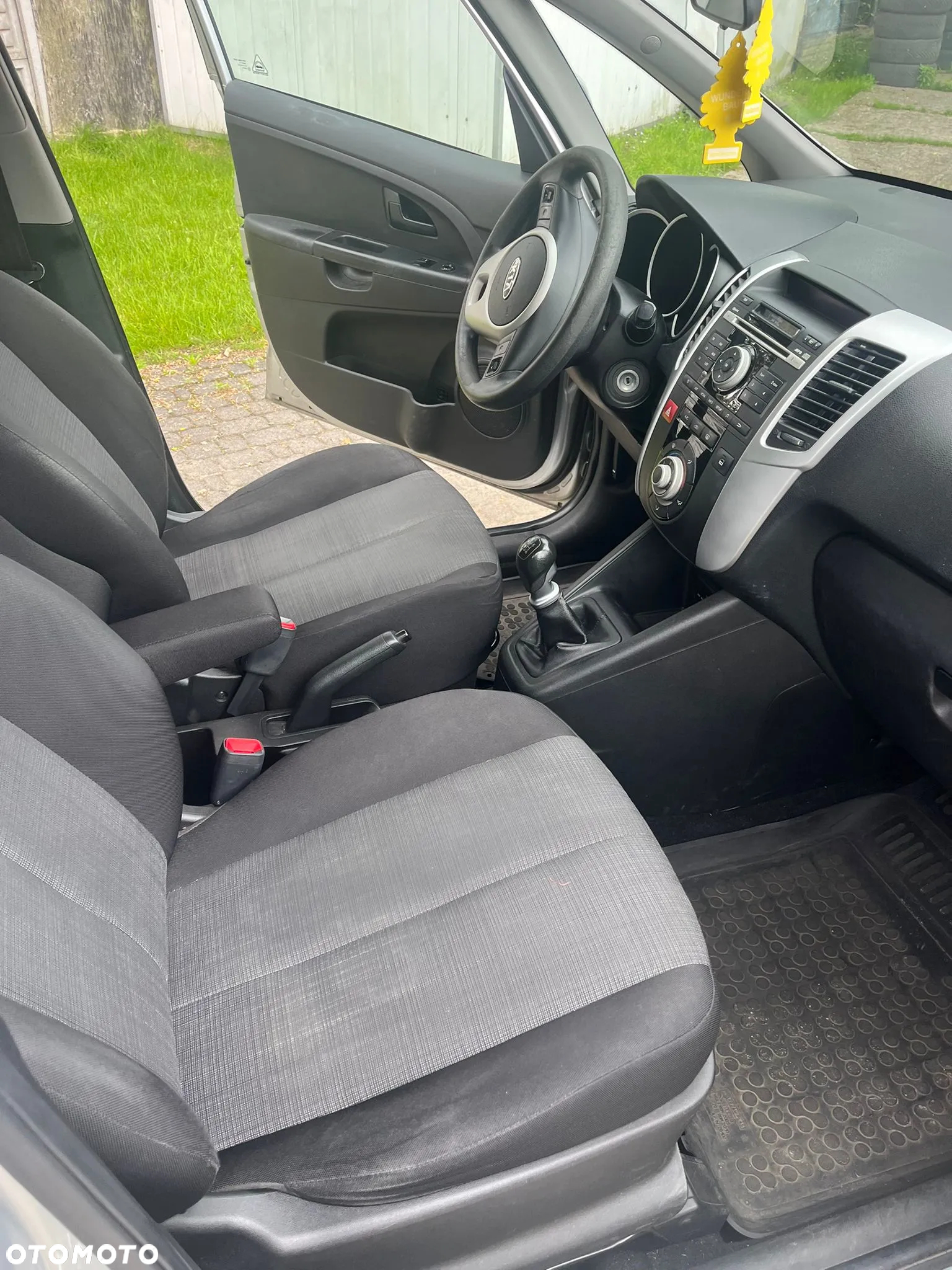 Kia Venga 1.4 CRDi L - 8