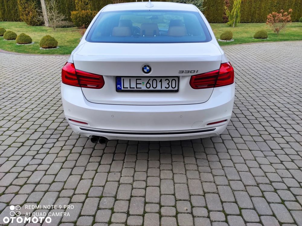 BMW Seria 3 330i Sport Line - 5