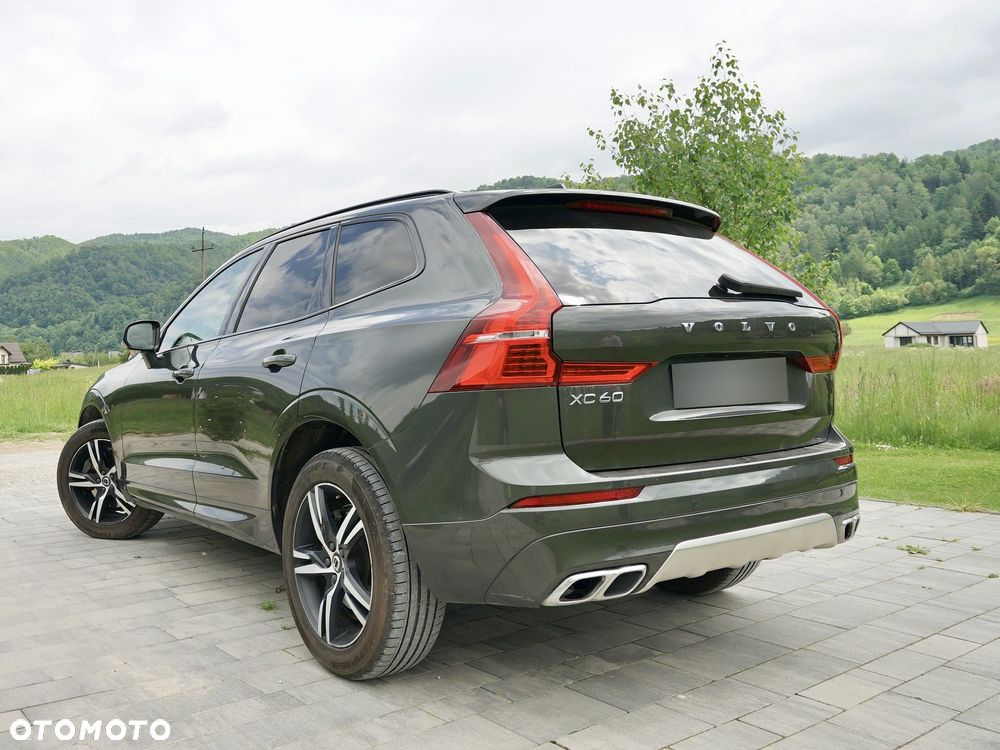 Volvo XC 60 B4 D AWD R-Design - 2