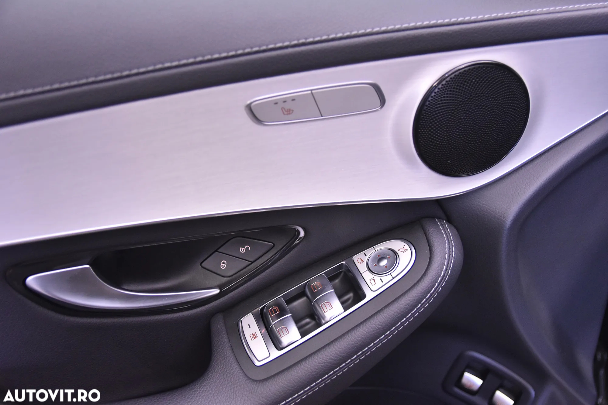 Mercedes-Benz GLC 300 e 4MATIC - 14