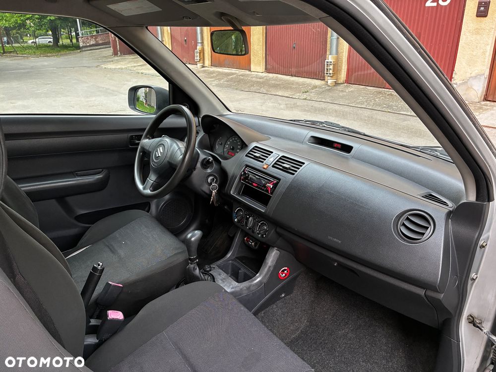 Suzuki Swift 1.3 Sakura - 7