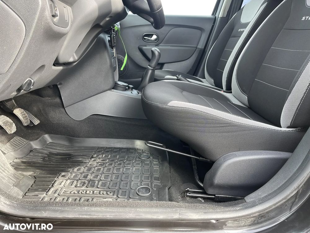 Dacia Sandero - 10
