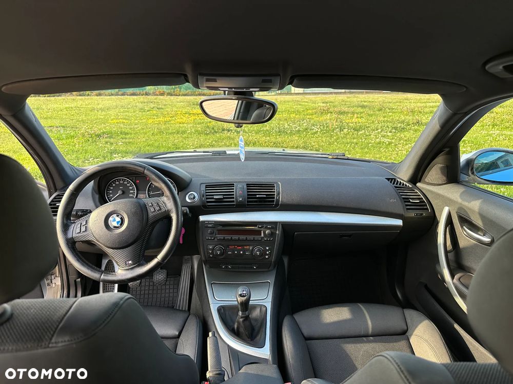 BMW Seria 1 120i - 9