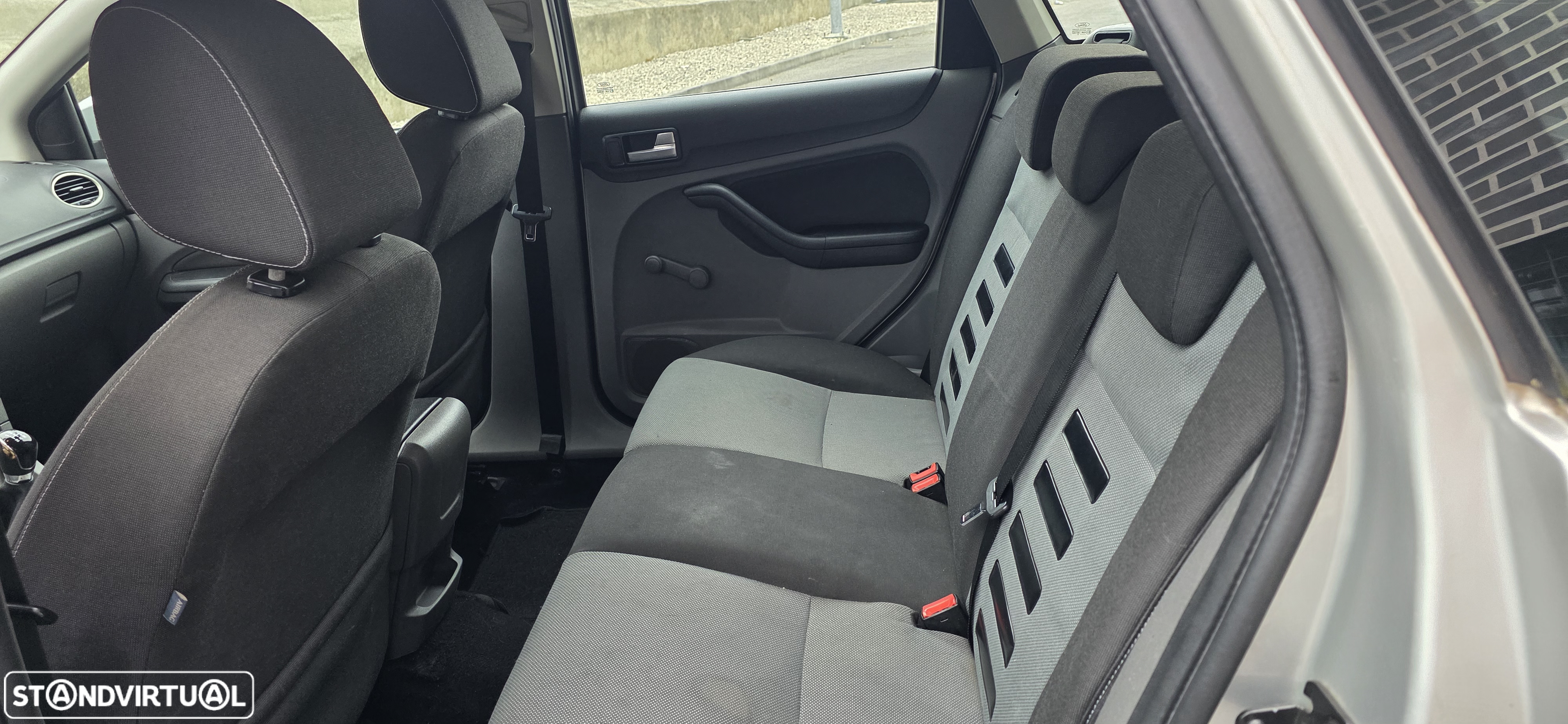 Ford Focus SW 1.6 TDCi 1st Edition - 11